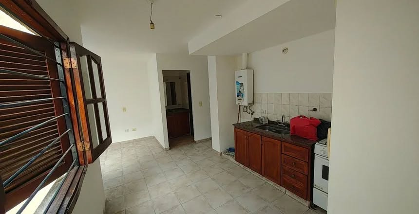 VENTA DEPARTAMENTO 3 DORMITORIOS CON BALCON CENTRO