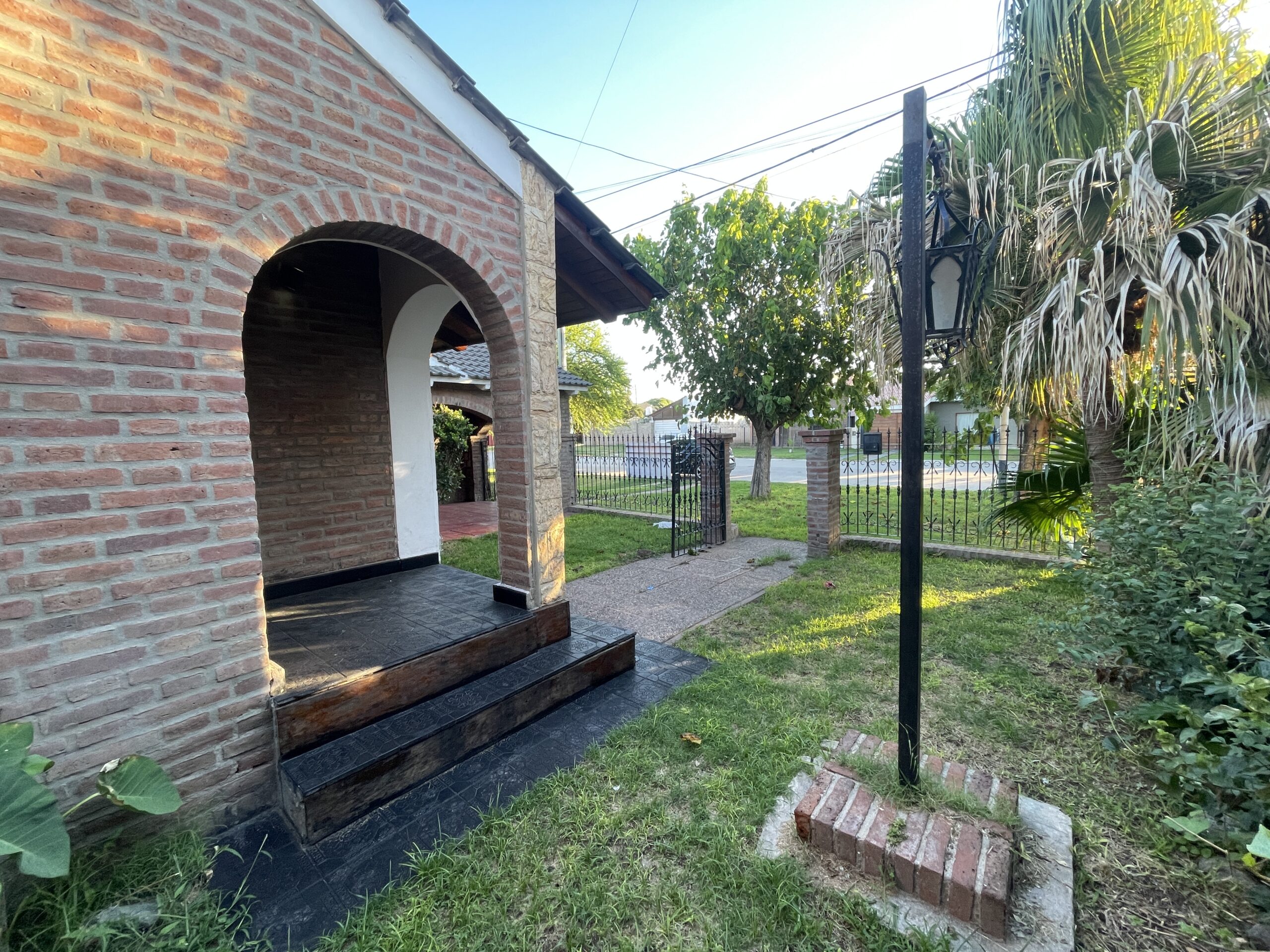 SE VENDE CASA EN RIO SEGUNDO 4 DORMITORIOS