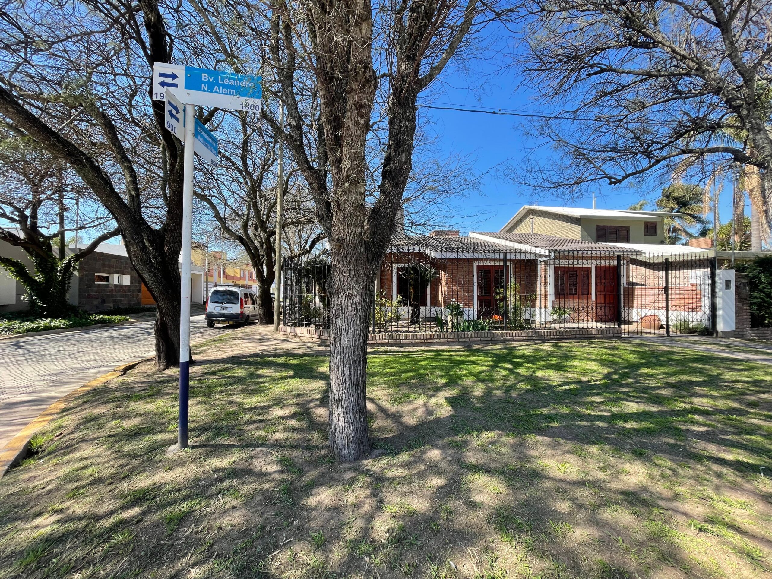 SE VENDE CASA EN RIO SEGUNDO 3 DORMITORIOS