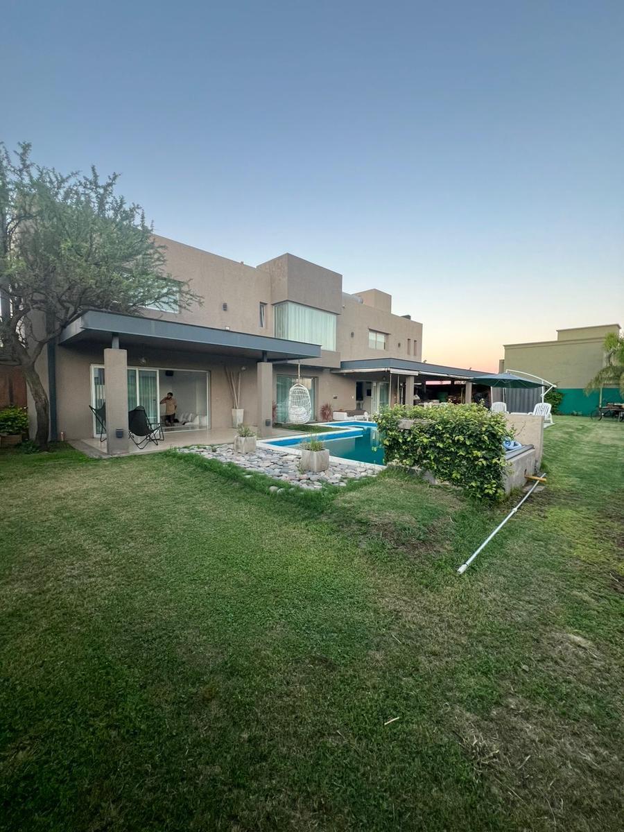 Casa en Venta Santina Norte Valle Escondido