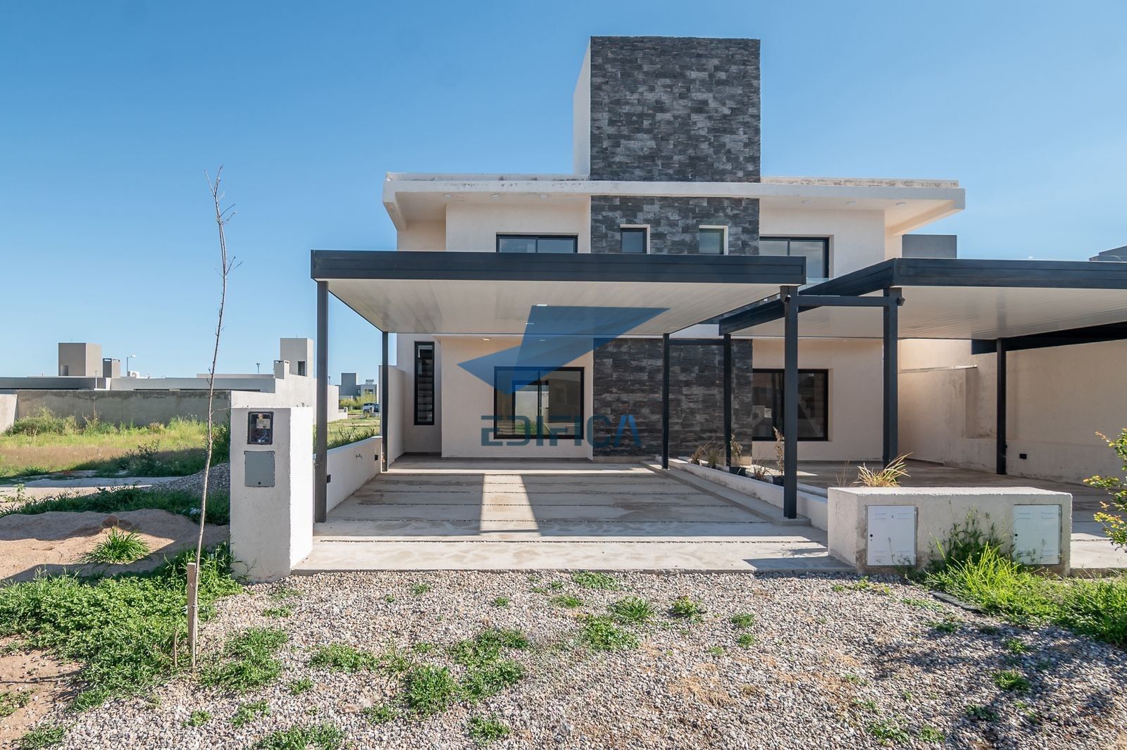 VENTA DUPLEX 3 DORMITORIOS COCHERA DOBLE DOCTA CORDOBA