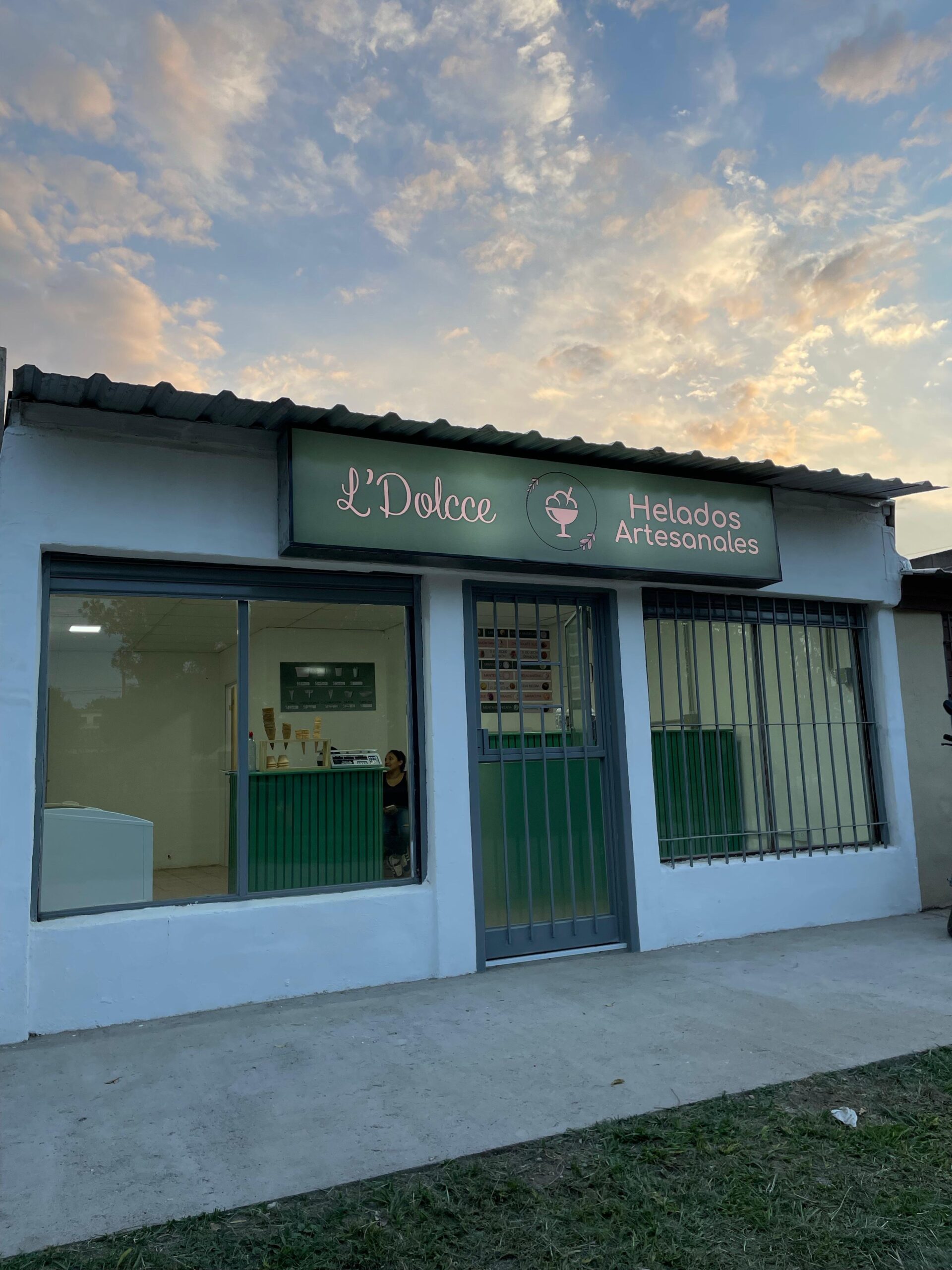 ALQUILER LOCAL COMERCIAL BARRIO TALLERES SUR
