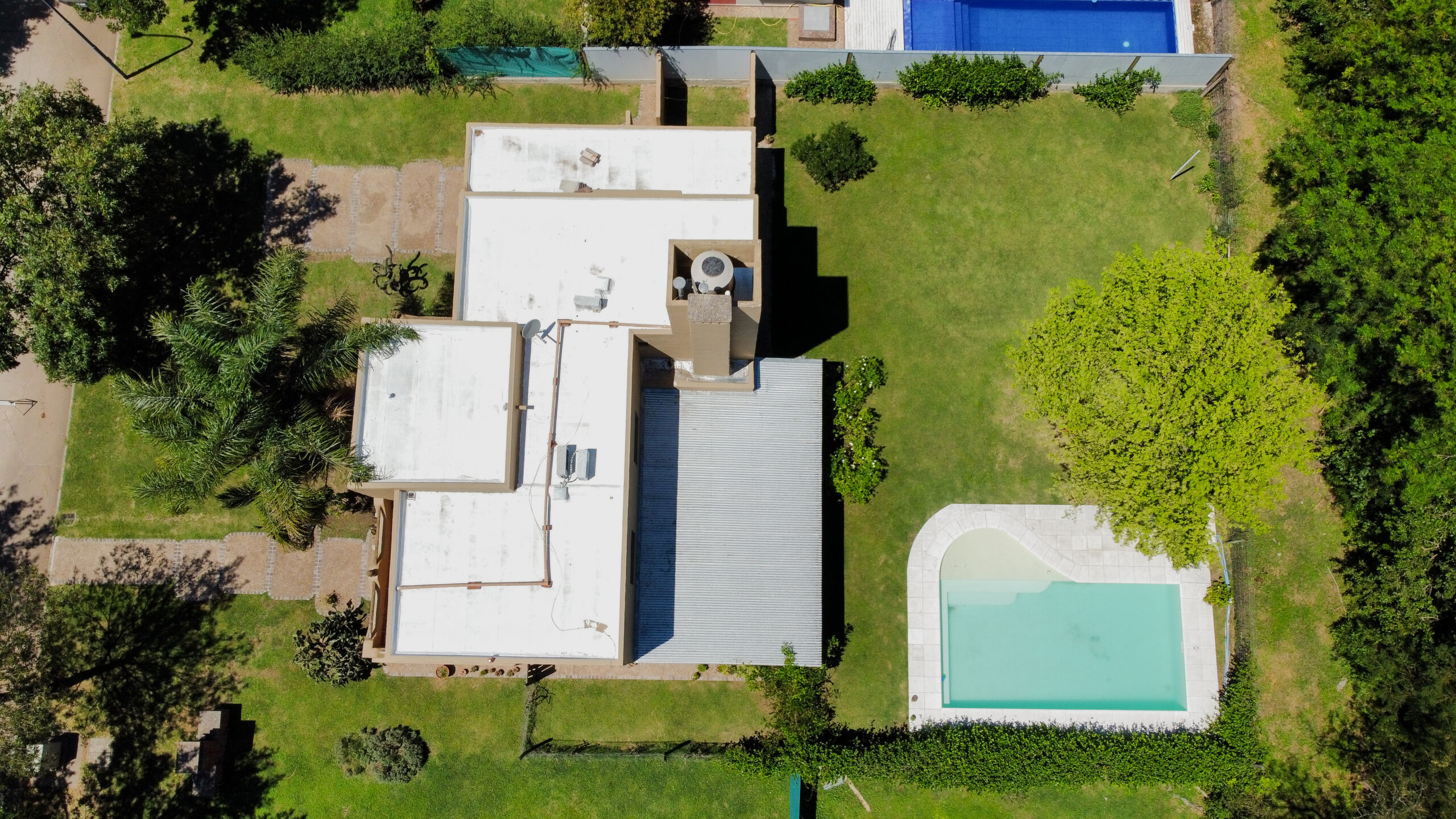 SE VENDE CASA DE 4 DORMITORIOS EN LOS CIELOS VALLE ESCONDIDO